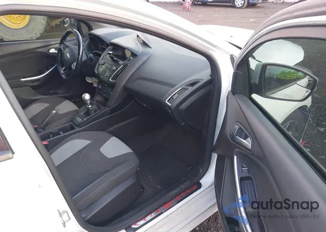 2017 Ford Focus St from USA, damaged, VIN 1FADP3L96HL289779